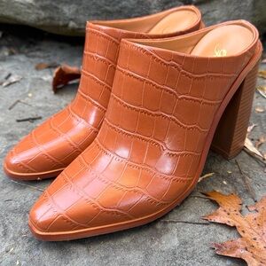 CROC PRINT HIGH HEEL MULES/ CLOGS  - 7 - NEW !!! 🍁🔥